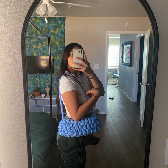 Ken Doll purse - Picture 3 of 3